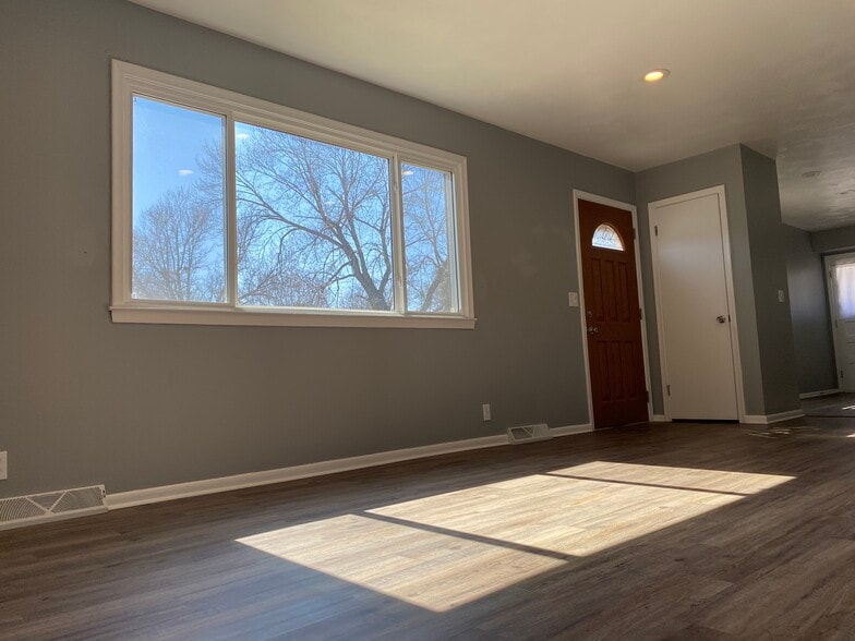 Building Photo - 2654 N 93rd Street