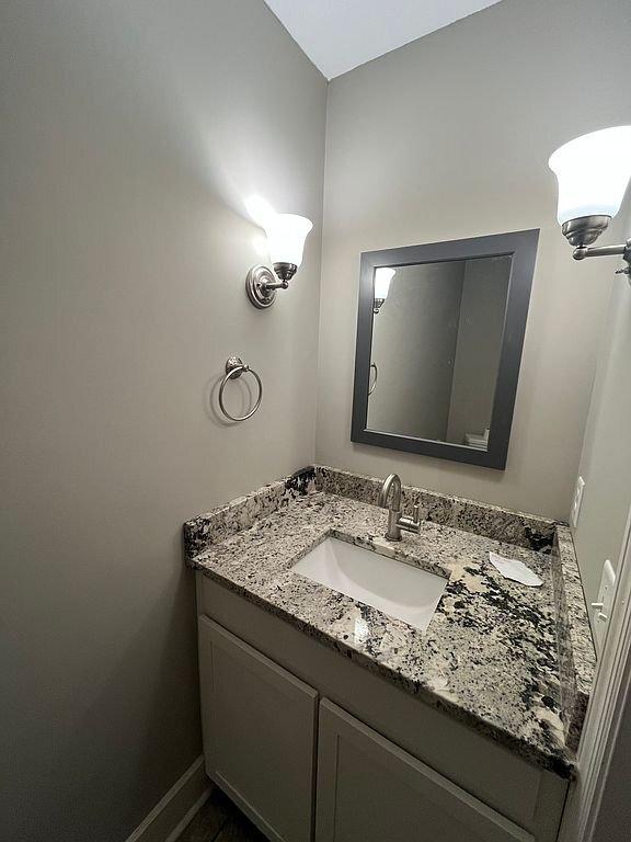 Building Photo - 509 Castlewood Trail