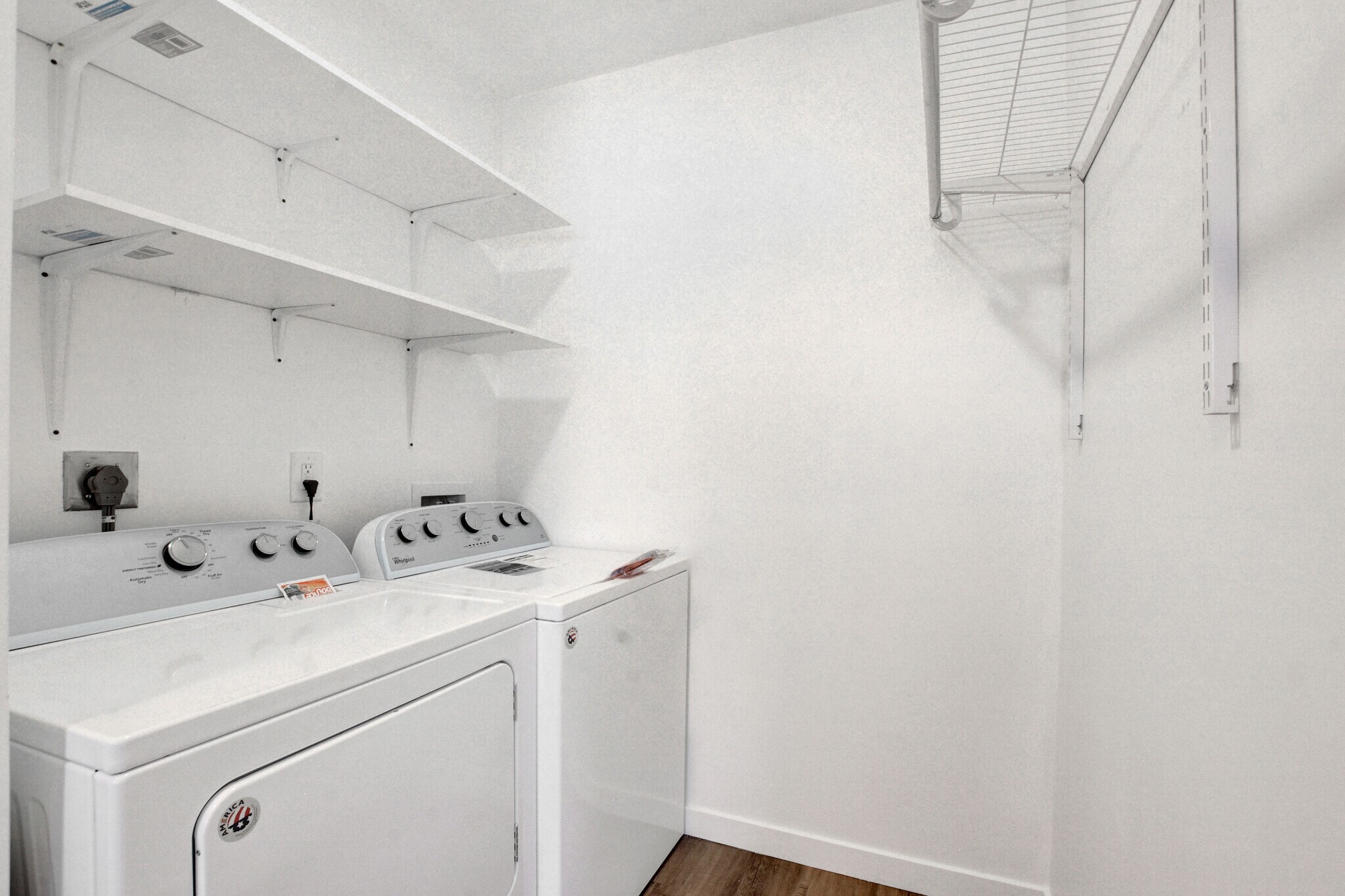 laundry room - 1774 Willow Trl