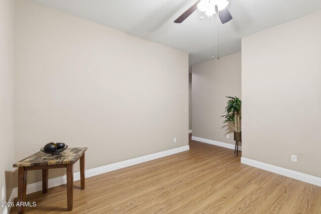 Building Photo - 6206 W Buckhorn Trail