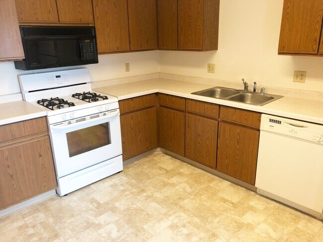 Building Photo - 4-Plex Located