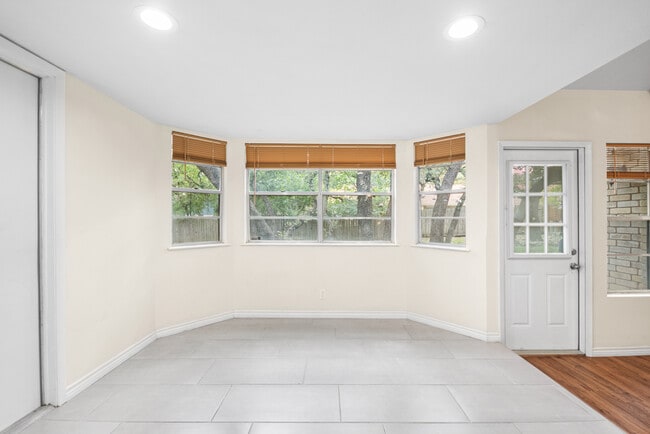 Building Photo - 8310 Watch Tower St