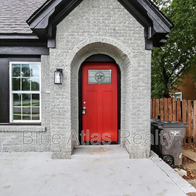 Building Photo - 2934 Purington Ave