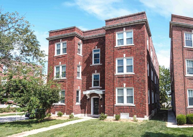 Building Photo - Fieldstone Flats