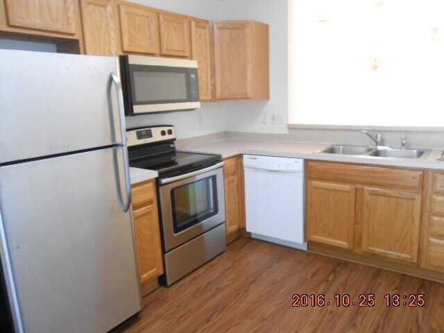 Building Photo - Three bedroom Town House in The Farm at Buckwalter