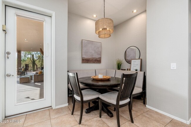 Building Photo - 5712 E Blue Sky Dr