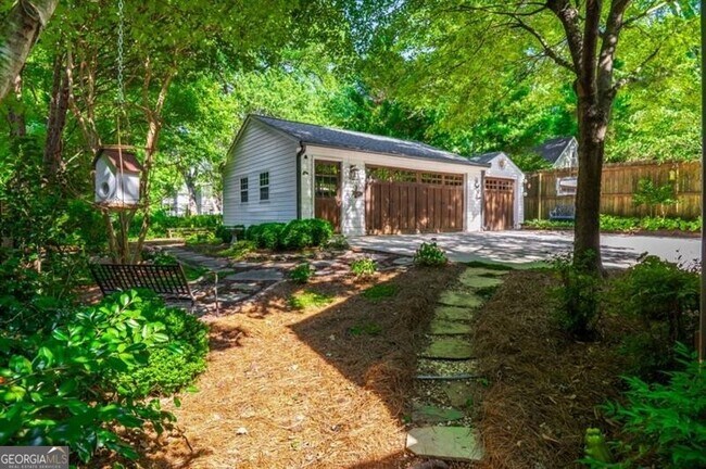 Building Photo - 168 Garland Ave