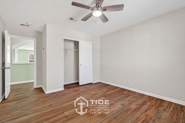 Building Photo - Your Carolina Bay Haven