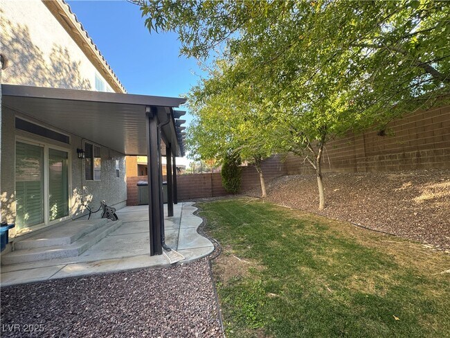 Building Photo - 9501 Ironsend St