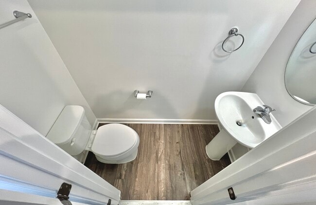 Building Photo - 2103 Portway Alley