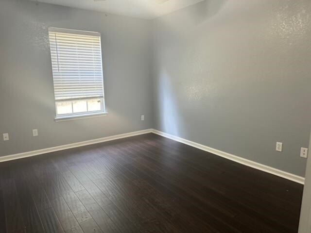 Building Photo - 2172 Heathrow Dr