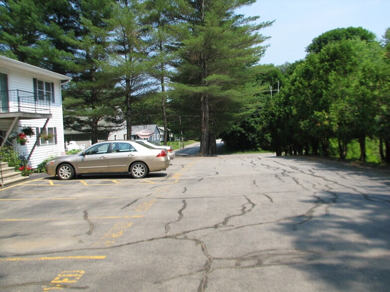 Building Photo - 236 Sewall St