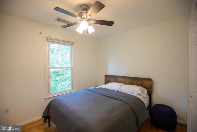 Building Photo - 746 S Granada St