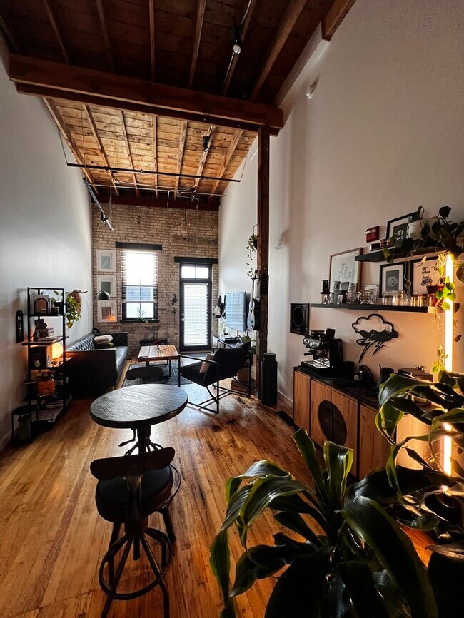 Primary Photo - Condo
