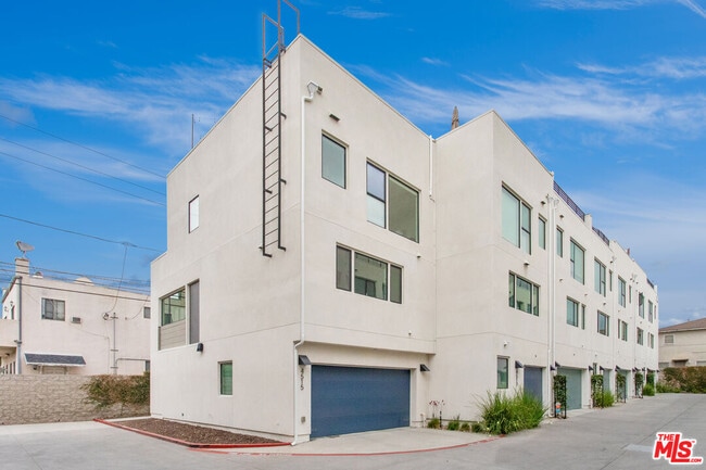 Building Photo - 4515 Ayla Ln
