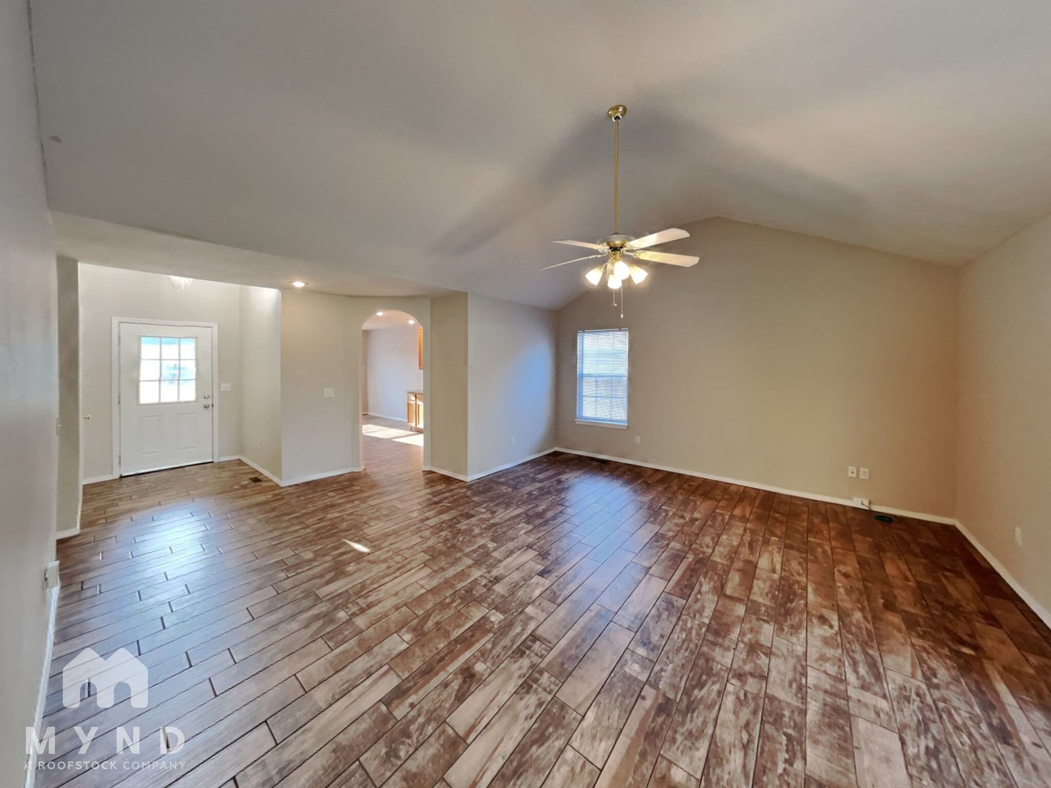 Building Photo - 711 N Jonathan Ave