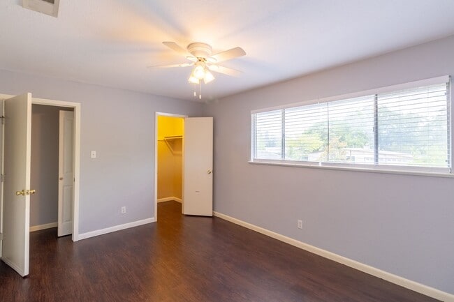 Building Photo - Beautiful 3 bedroom Home in West Congress!