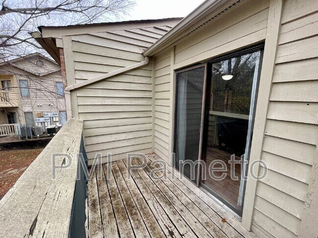 Building Photo - 229 Windsor Point Rd