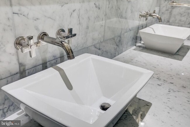 Building Photo - 300 International Drive