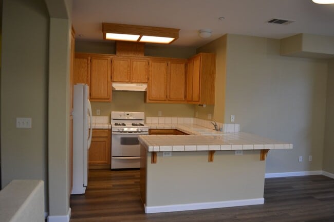 Building Photo - 938 Lusk Dr
