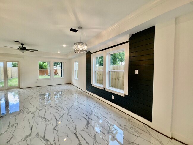 Building Photo - 10232 Porto Rico Rd