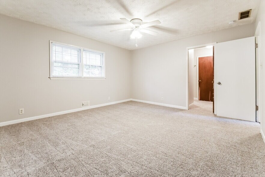 Building Photo - 2725 Westford Ct SW