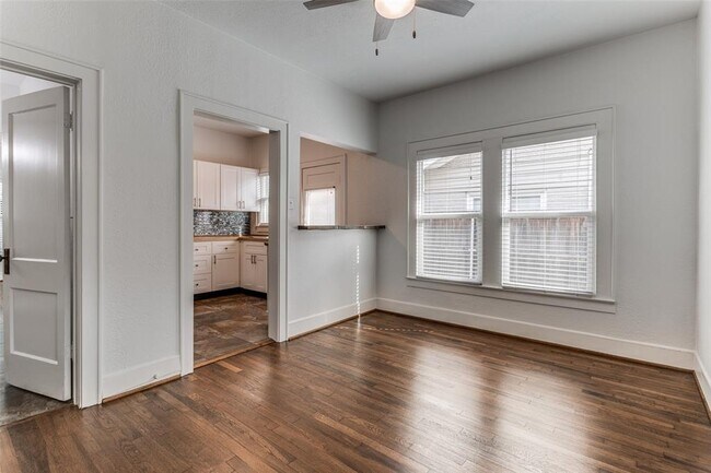 Building Photo - 6349 Belmont Ave