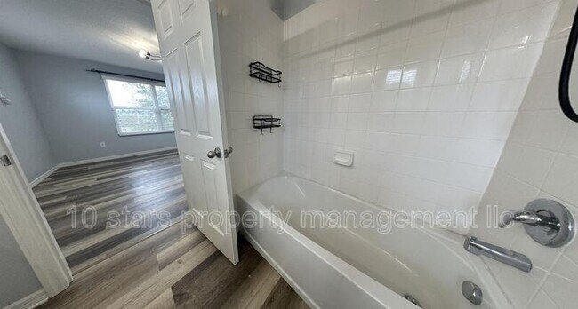 Building Photo - 7031 White Treetop Pl