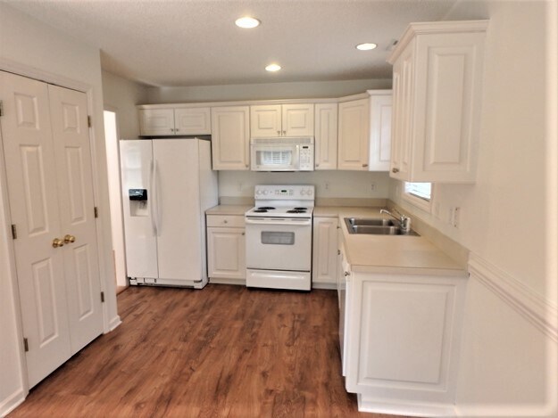 Building Photo - 6912 Springer Rd