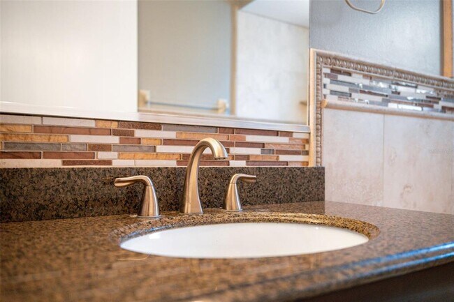 Building Photo - 428 W Klosterman Rd