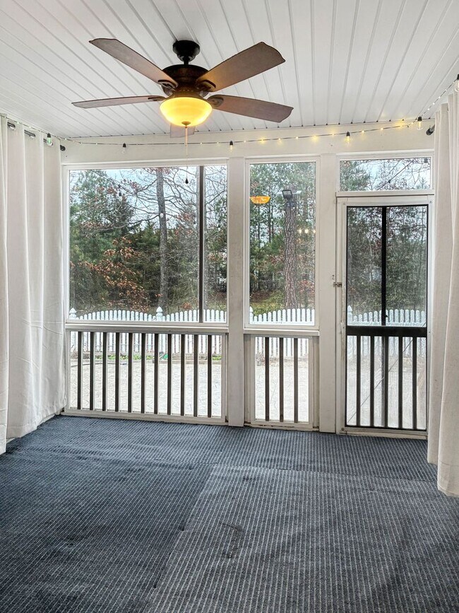 Building Photo - Stunning 4-bedroom in Midlothian, VA