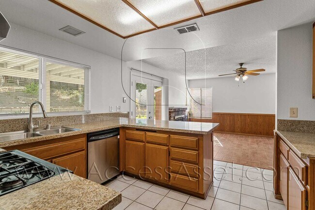 Building Photo - Charming 3 Bed/2.5 Bath Home With A Spacious Backyard And 3-Car Garage in Lake Elsinore!