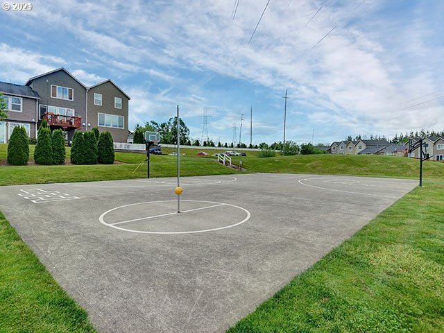 Sports Court & Common Areas - 21913 NE Larkspur Ln