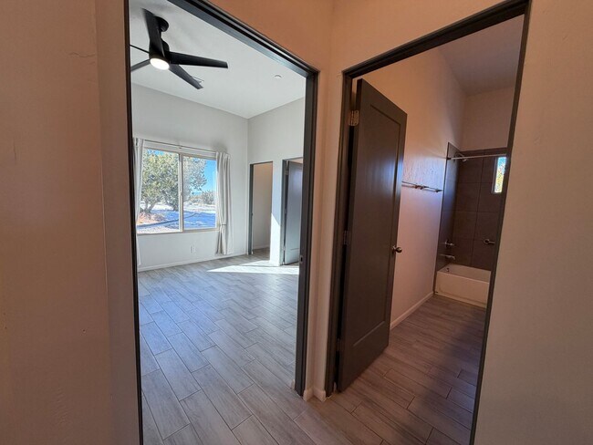 Building Photo - 14 Plano Arbolito