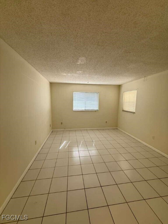 Building Photo - 2017 Santa Barbara Blvd