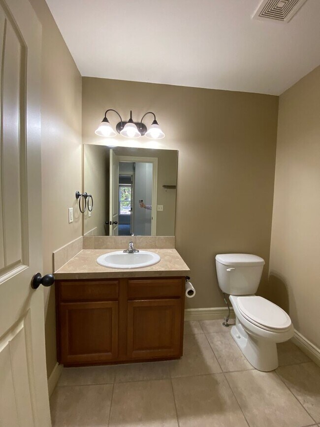 Building Photo - MINUTES FROM FT. RILEY! TWO CAR GARAGE!