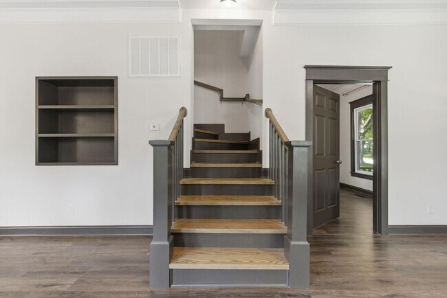 Building Photo - Updated 4-bedroom, 2-bath home in the Rountree neighborhood