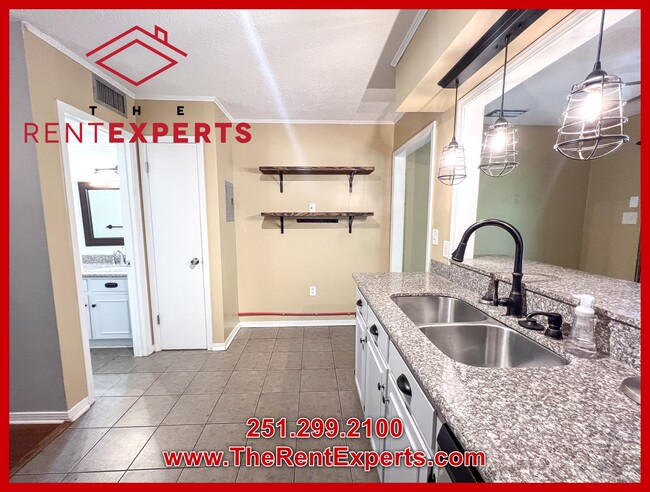 Building Photo - 953 Dickenson Ave