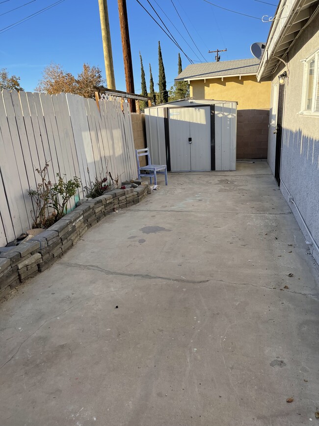 Building Photo - 44321 Elm Ave