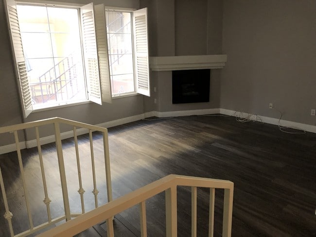 Living room - 7120 La Tijera Blvd