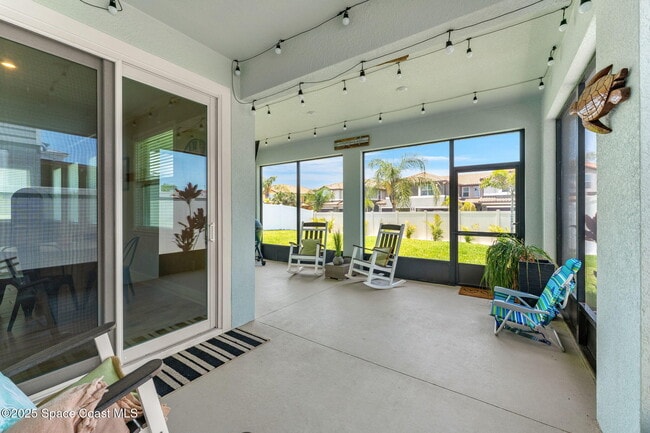 Building Photo - 786 Clearwater Ave