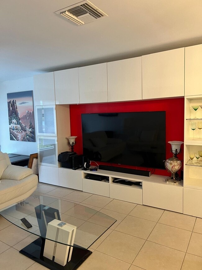 Building Photo - 5778 Phoenix Palm Ct