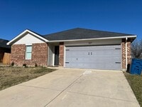 Building Photo - QUAIL