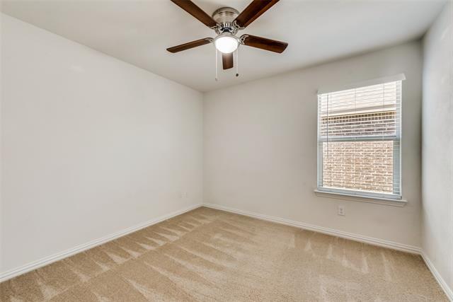 Building Photo - 807 Spruce Ln