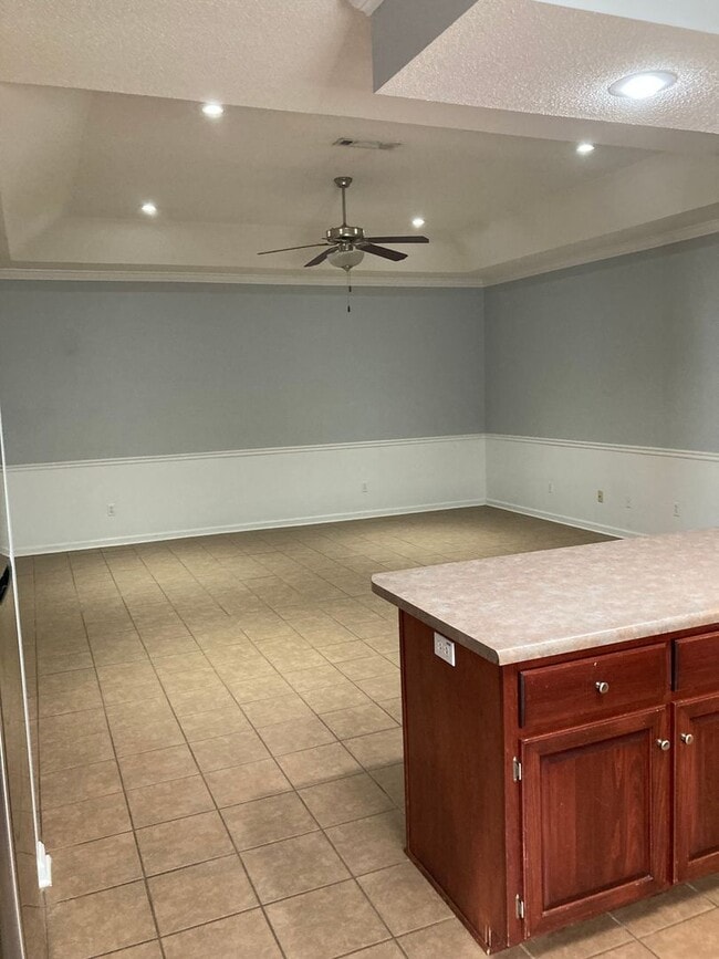 Building Photo - 138 Concord Ave