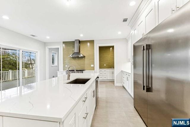 Building Photo - 25 Jones