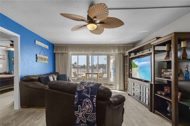 Building Photo - 1714 Bikini Ct