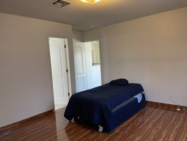Building Photo - 3057 Manny Aguilera Dr