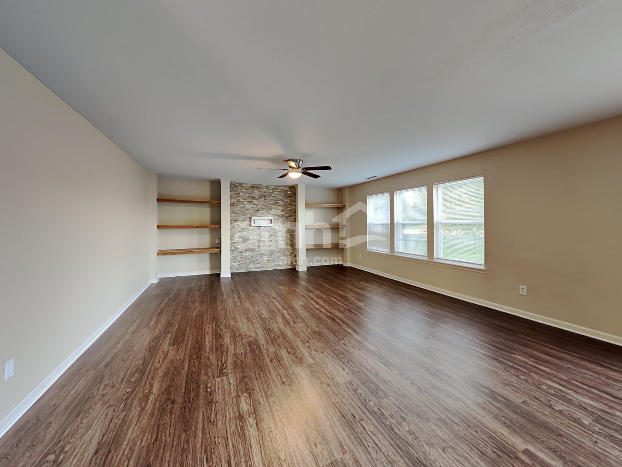 Building Photo - 5826 Columbia Cir