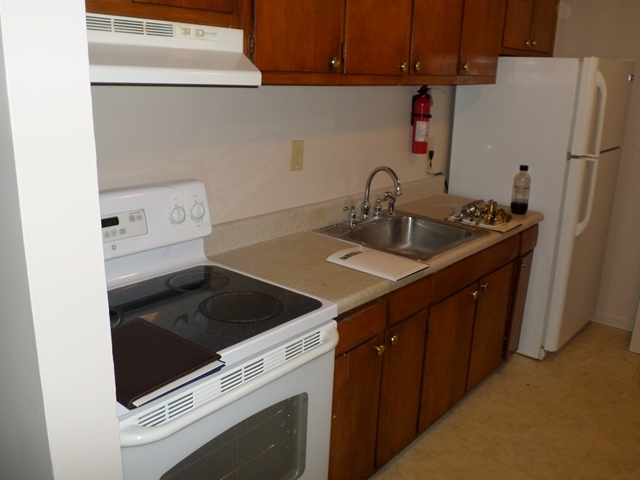 Kitchen - McKenzie Apartments